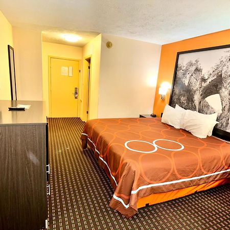 Super 8 By Wyndham Hillsville Esterno foto