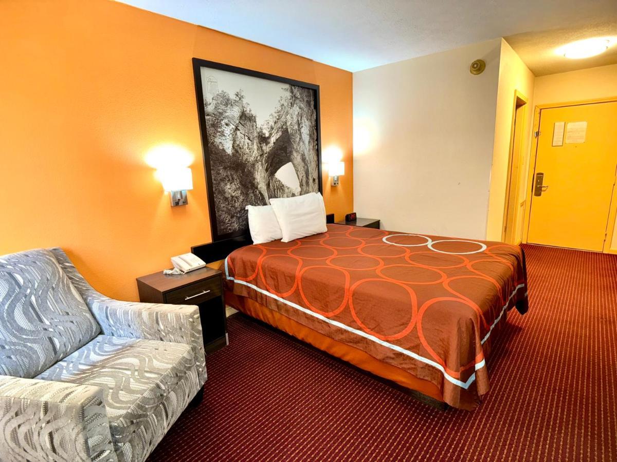 Super 8 By Wyndham Hillsville Esterno foto